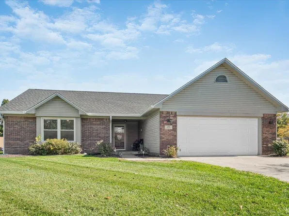 621 Red Oak Way, Mooresville, IN 46158