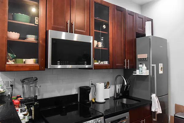 Rented by The Agency | media 27