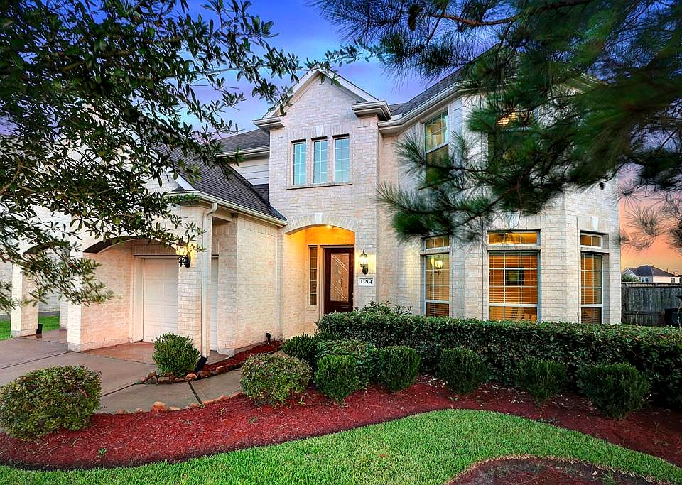 1st image of 13204 Laguna Shores Dr