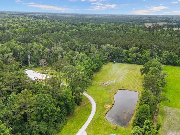 42 State Hwy, Livingston, LA 70754