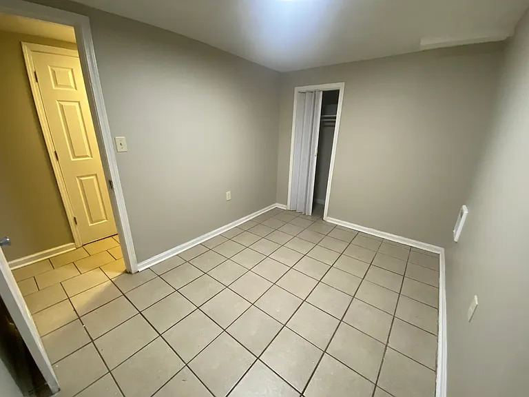 4315 Southern Pkwy #5 — Photo 9