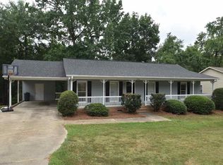 2951 Country Club Rd, Spartanburg, SC 29302