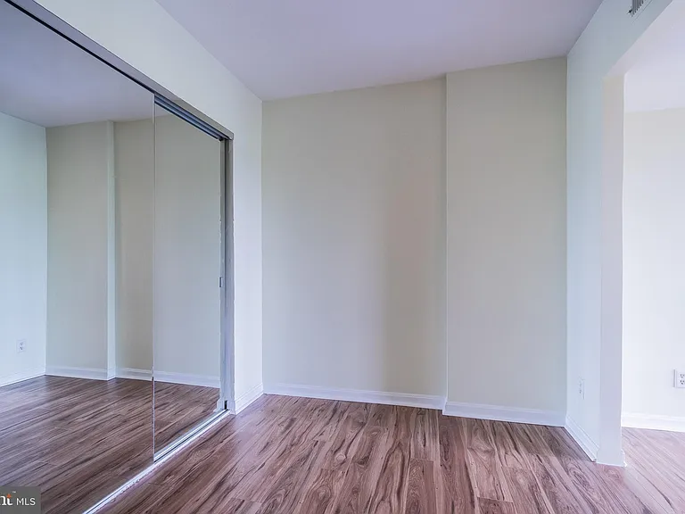 805 N Howard St #438 — Photo 7