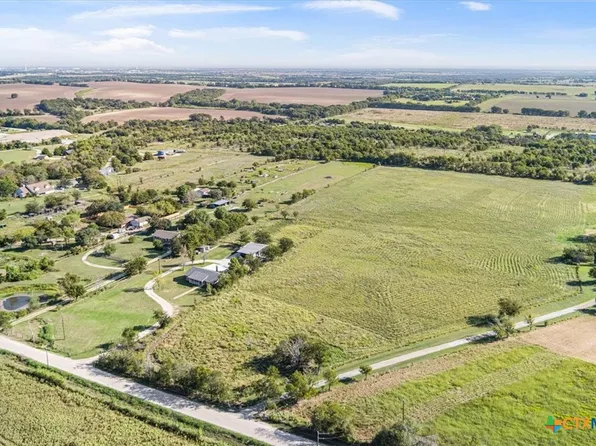 421 Southwinds Dr, Lorena, TX 76655