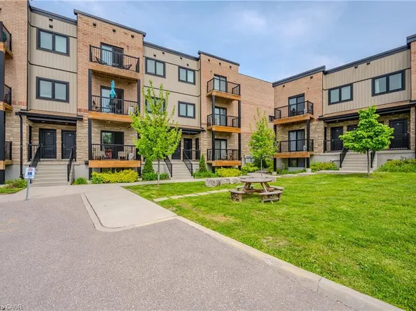 164 Heiman St #5C, Kitchener, ON N2M 0B8