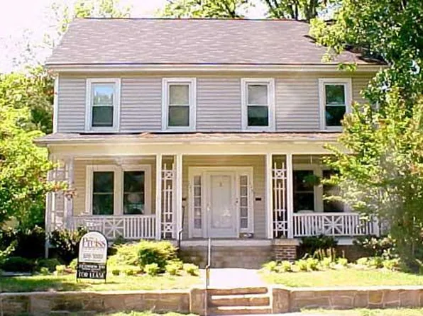 127 Woodburn Rd, Raleigh, NC 27605