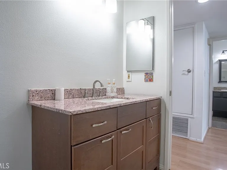 14835 Sherman Way #3 — Photo 7