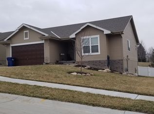 926 3rd Avenue Cir, Louisville, NE 68037