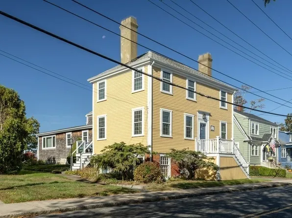 164 Main St, Fairhaven, MA 02719