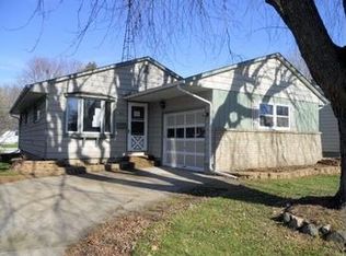 60 E Lincoln Ave, Hartford, WI 53027