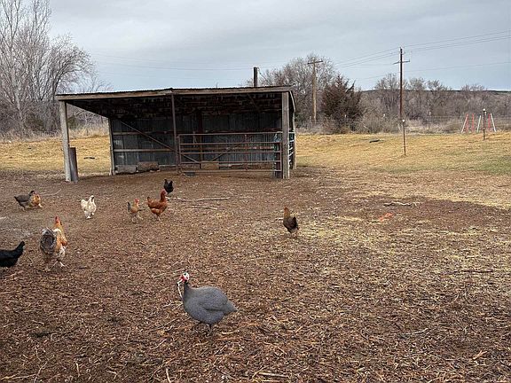 2nd image of 8241 Butte Rd