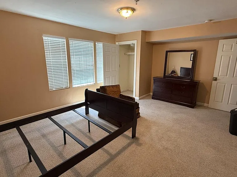 5212 Astor Pl SE — Photo 9