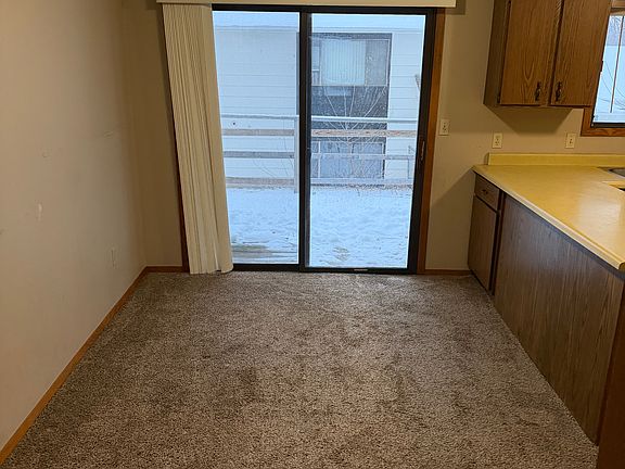 2nd image of 605 N Garfield Ave