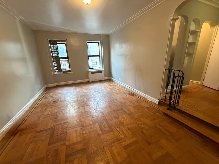 253 E 181st St #4B — Photo 2
