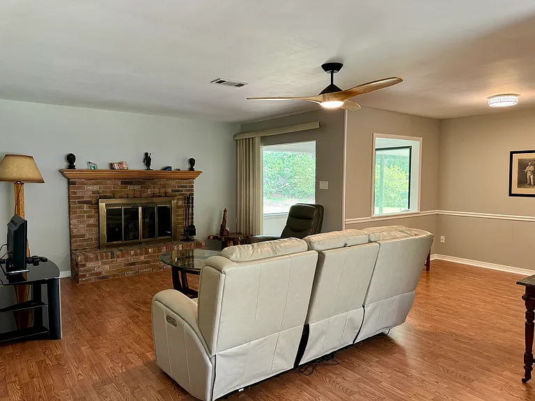 7725 Mamalu Pl — Photo 2