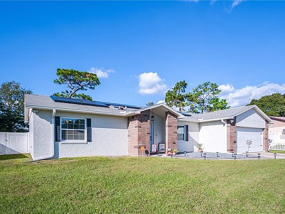 3rd image of 7617 Autumn Pines Dr