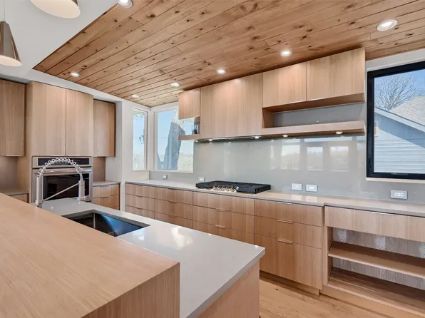 715 N Elm St, Sherman, TX 75090