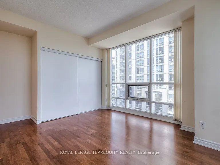 761 Bay St #3202 — Photo 18