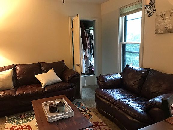 2nd image of 3005 Bridge Ave APT 2