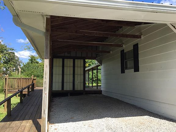 2nd image of 9625 Vine St #C