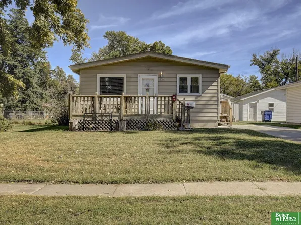 2405 Main St, Bellevue, NE 68005