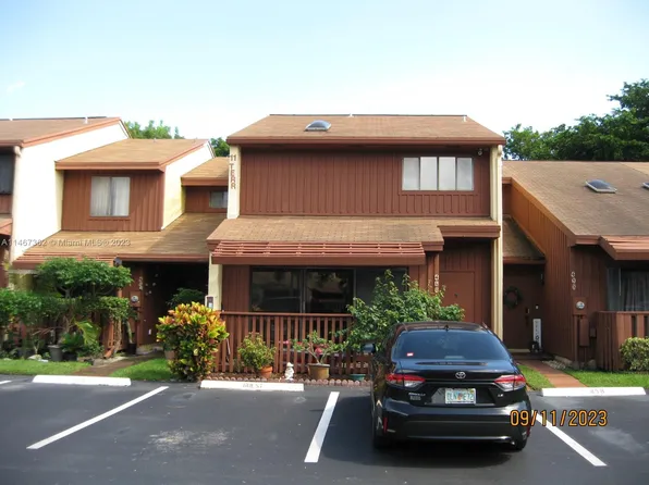 460 SE 11th Ter #460, Dania, FL 33004