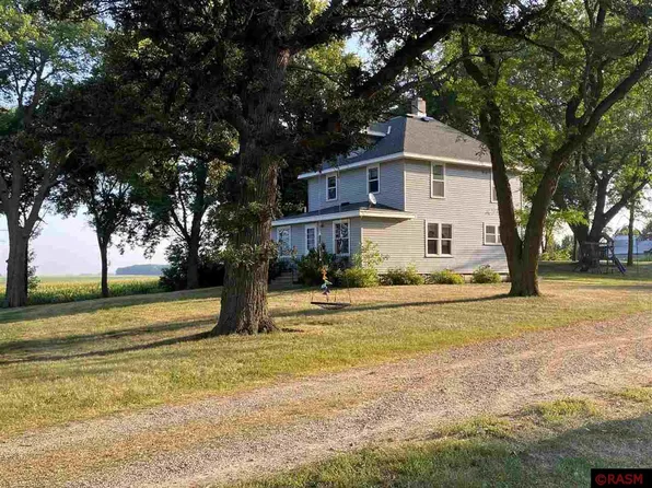 12723 135th Ave, Hanska, MN 56041