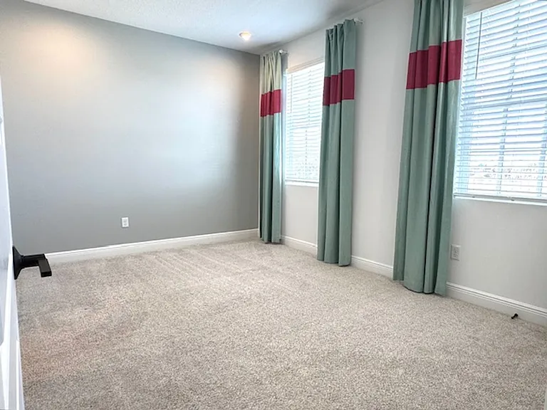1825 Coastal Ct — Photo 26
