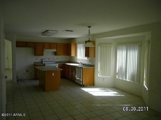 5th image of 7785 W Northview Ave