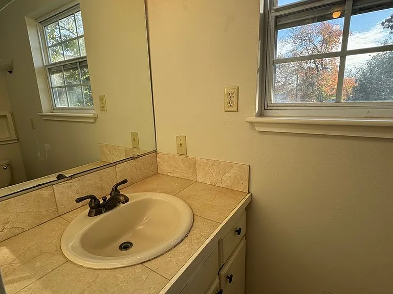 3275 Ivanhoe St — Photo 10