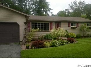 575 N Greece Rd, Hilton, NY 14468