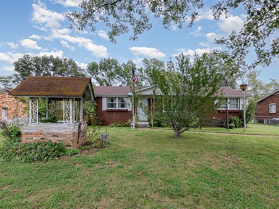 2nd image of 2219 Pendleton Dr
