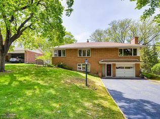 2623 Bittersweet Ln, Saint Paul, MN 55109