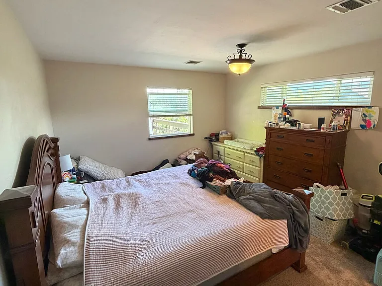 1104 N Pinecrest Dr — Photo 7