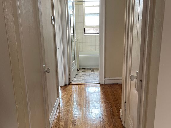 3rd image of 911 Sherman Ave APT 108