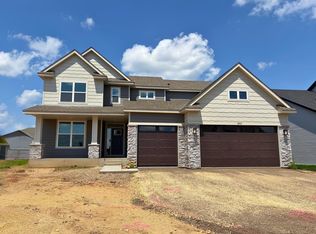 8852 Binder Way, Woodbury, MN 55129