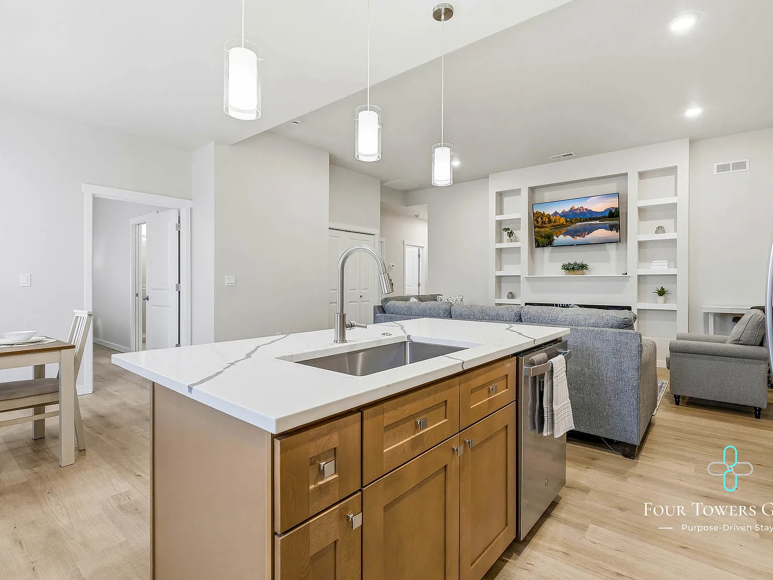 3 bed, 1225 sqft, $3,900 — Photo 4