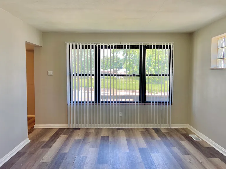 4232 Jennings Station Rd — Photo 5
