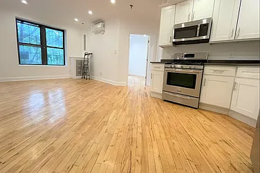 Rented by Silver Line Realty Group NY LLC