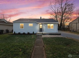 176 Pat Ln, Fairborn, OH 45324