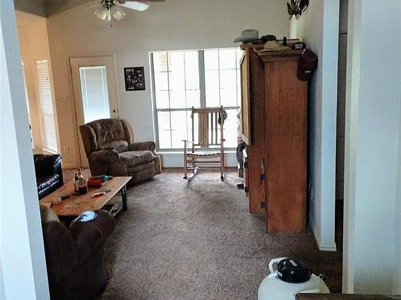 3rd image of 212 W Jefferson St