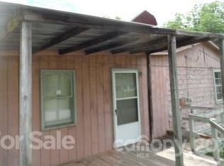 448 Old Catawba River Rd, Old Fort, NC 28762