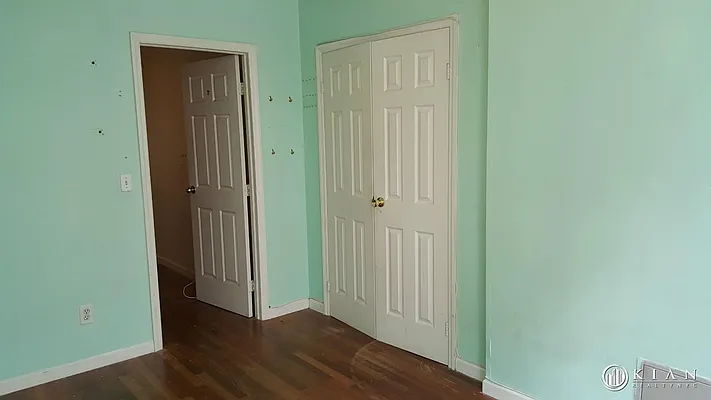 Rented by Kian Realty | media 23