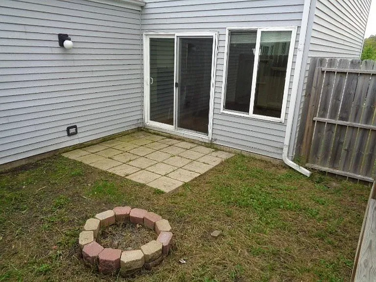 874 Four Seasons Blvd — Photo 17