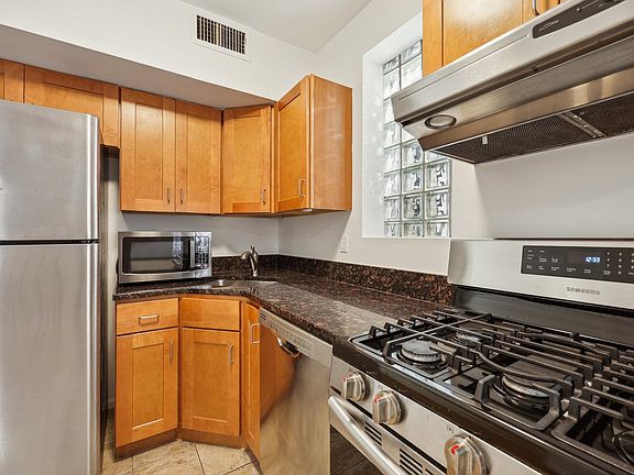 4th image of 2700 Kennedy Blvd APT 105
