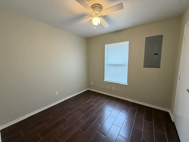3713 Zinnia Ave — Photo 8