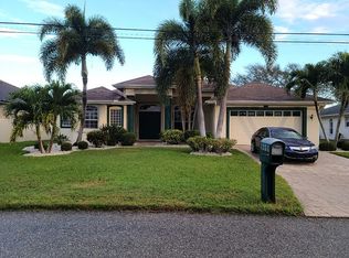 1203 SE 17th St, Cape Coral, FL 33990