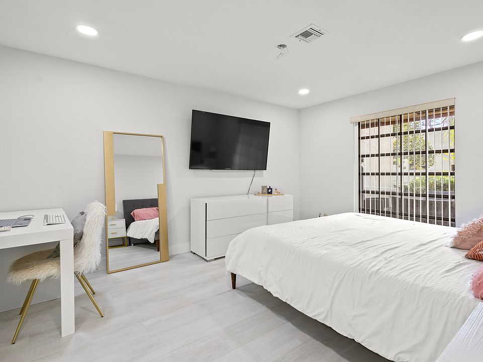 1st image of 173 SE 7th Street