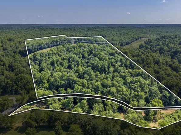 0 E Blue Creek Rd, Mc Ewen, TN 37101