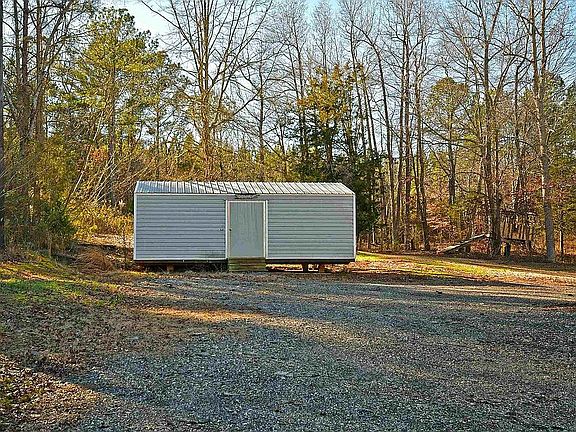 2nd image of 367 Country Estates Rd